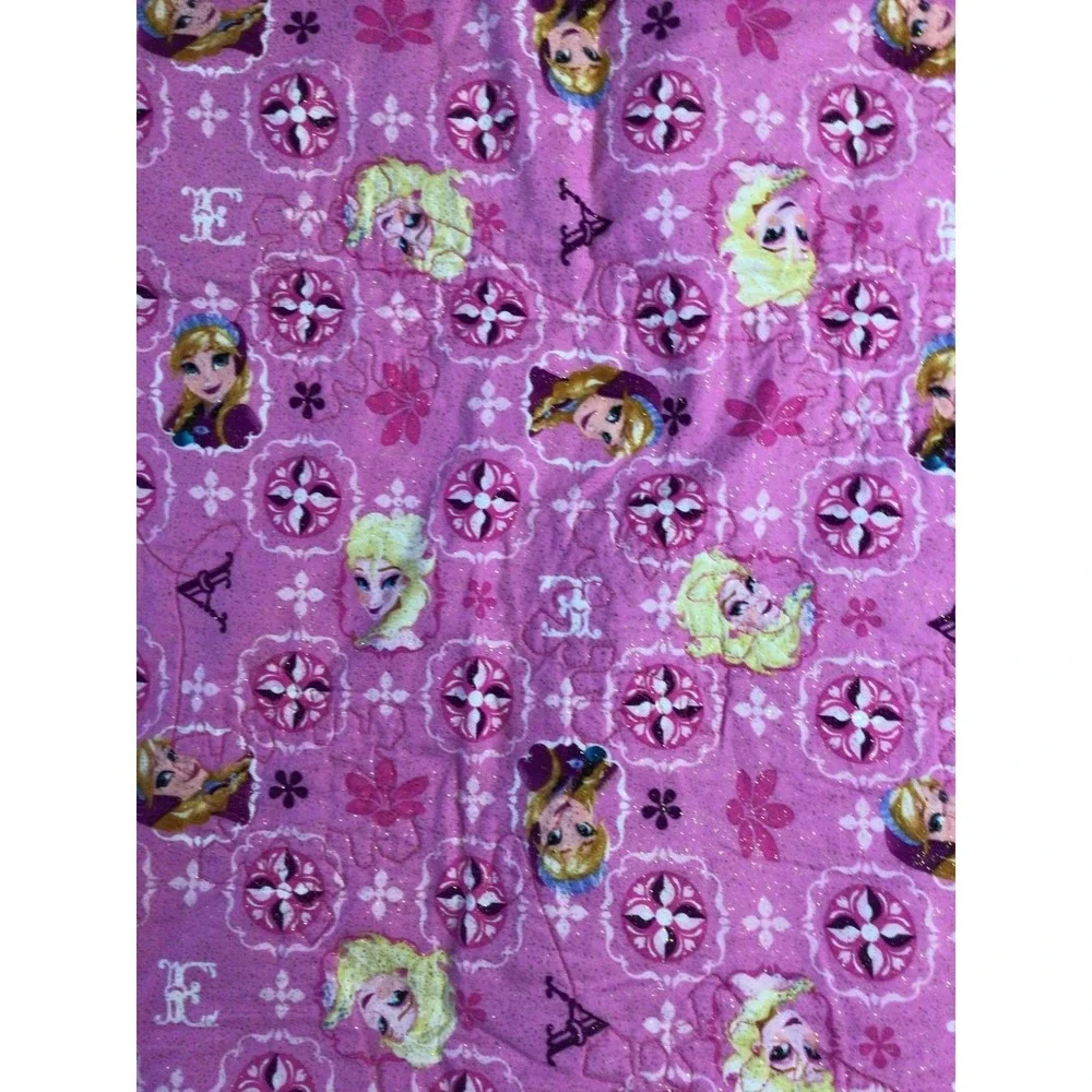 Disney‎ Frozen Anna Elsa Handmade Quilt Crib Blanket, Used. 36
